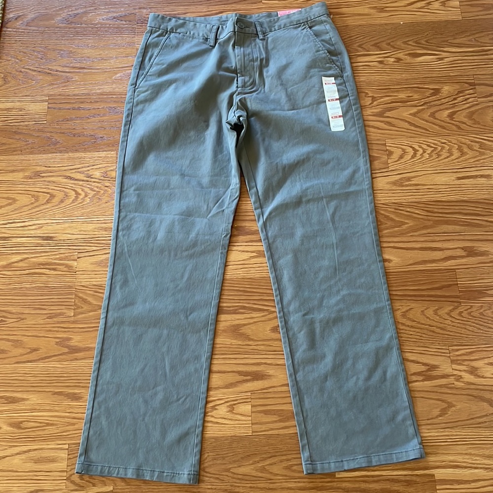 NWT Old Navy Gray Ultimate Straight Flat Front Khakis Size 34 x 32 - Picture 3 of 10